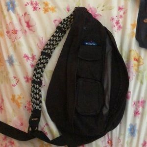 Black Kavu Side Bag
